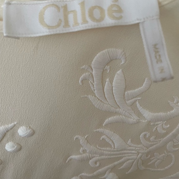 Chloe 100% Silk Dusty White Blouse with White applique - Picture 4 of 7